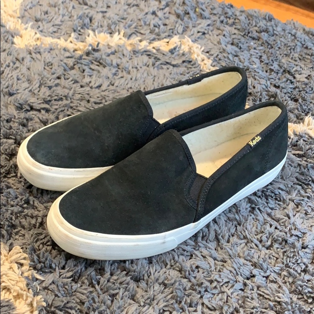 Keds. Dream Foam. Black. Suede material.